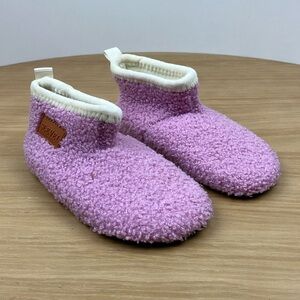 Slevel Slippers (size 26/27)